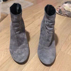 Suede grey bootie